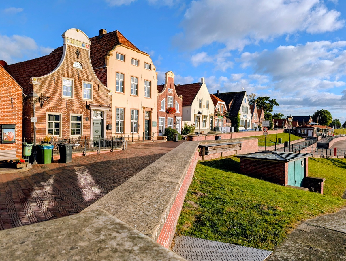 Promenade Greetsiel Umgebung Hafen von Greetsiel